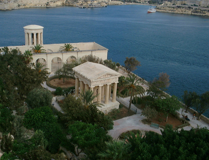 LBarakkroof4.jpg